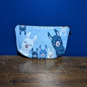 Cosmetic bag llama design